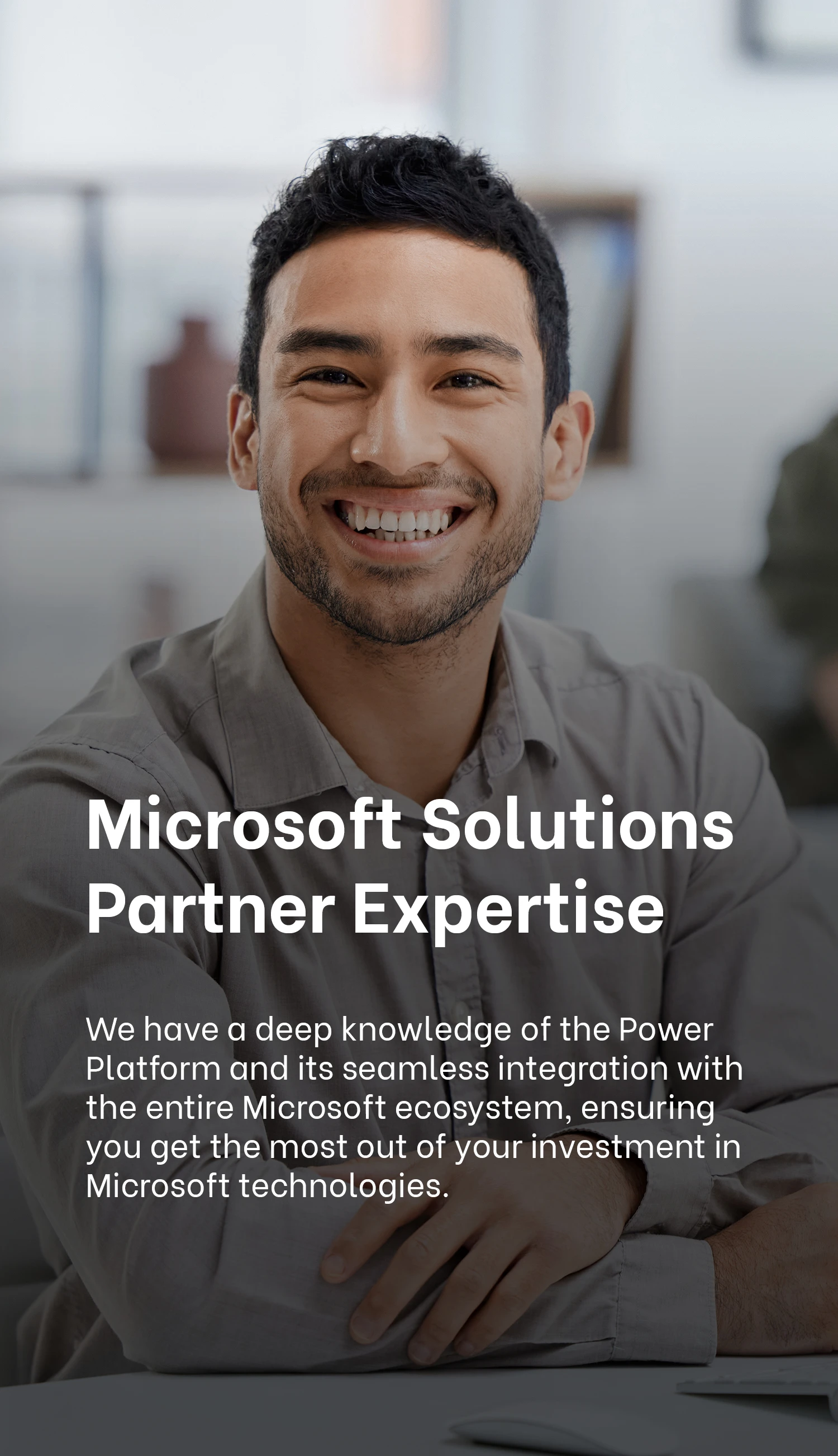 Exigo Tech showcases Microsoft Solutions Partner expertise with a smiling individual, emphasizing deep knowledge of the Power Platform and its integration within the Microsoft ecosystem.